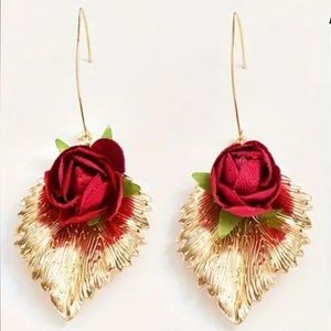 Sale ❤️ Red Rose & Golden Leaf Dangle Earrings